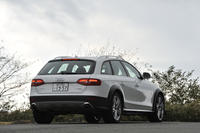 ボディーサイズは全長4720×全幅1840×全高1495mm。全高はルーフレール込みの数値。