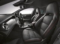 「CLA180 Edition Black」のインテリア。
    