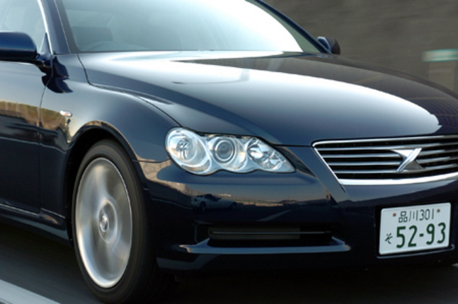 【スペック】全長×全幅×全高＝4730×1775×1435mm／ホイールベース＝2850mm／車重＝1510kg／駆動方式＝FR／2.5リッターV6DOHC24バルブ（215ps/6400rpm、26.5kgm/3800rpm）／価格＝308万7000円（テスト車＝313万7400円）