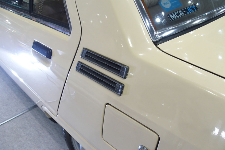 三菱トレディア（1982年）