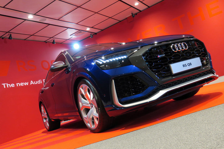 アウディRS Q8（エクステリア）