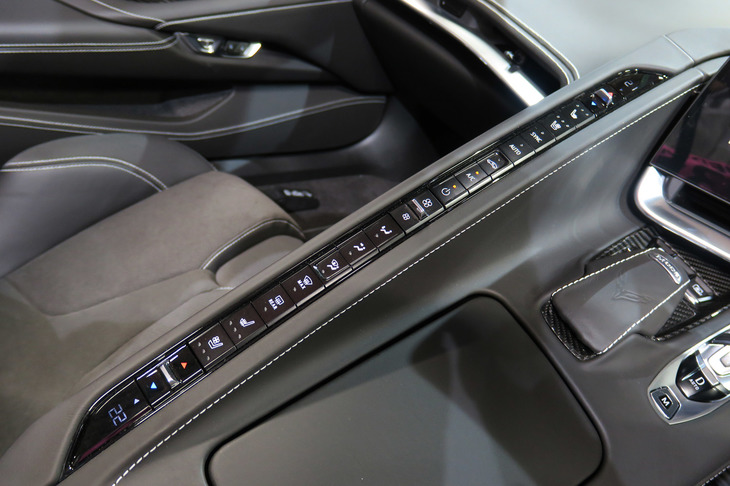 シボレー・コルベット  コンバーチブル 日本仕様プロトタイプ（センターコンソール）