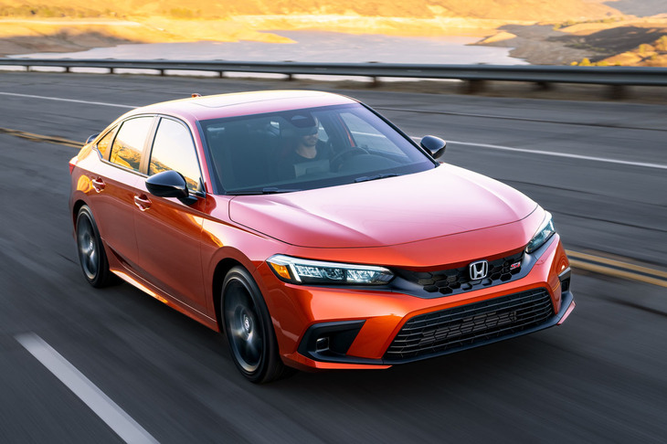 アメリカで販売されている「シビックSi」。「セダン」にはSi、「ハッチバック」には「タイプR」とすみ分けがなされているようだ。