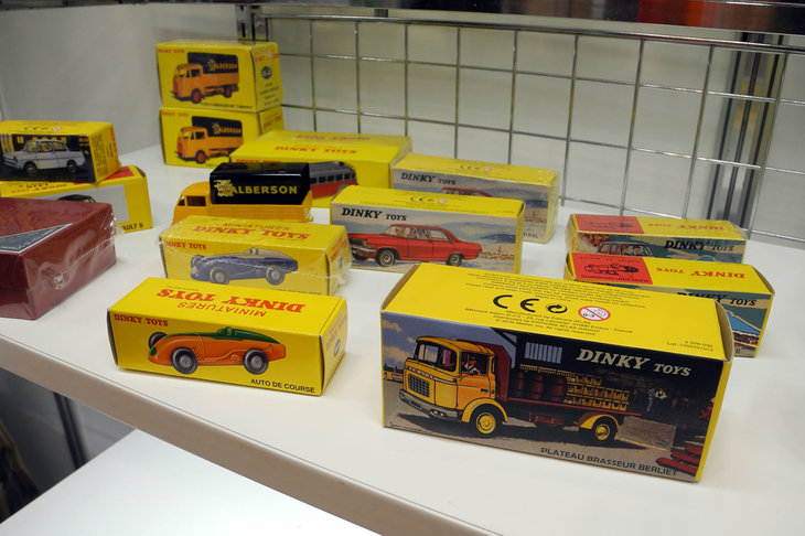 CAMSHOP.jpのブース。