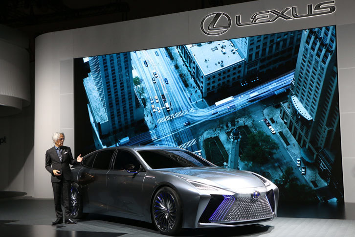 「LS＋コンセプト」の特徴について説明する、澤 良宏プレジデント。