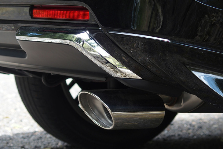 ホンダ・ヴェゼルe：HEV Z Sport Style（用品装着車／エキパイフィニッシャー）