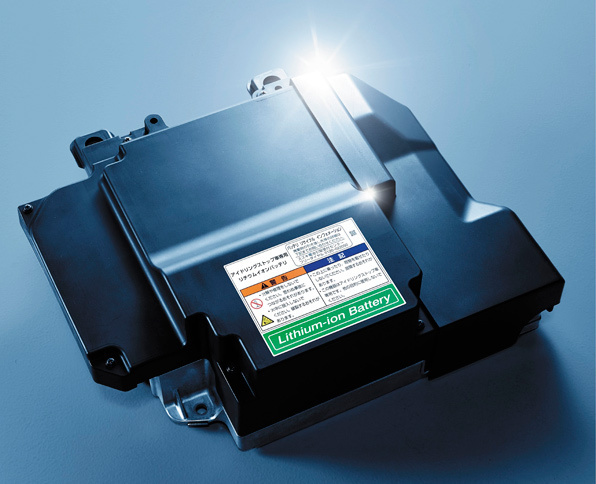 マイルドハイブリッドシステム搭載車専用リチウムイオンバッテリー。