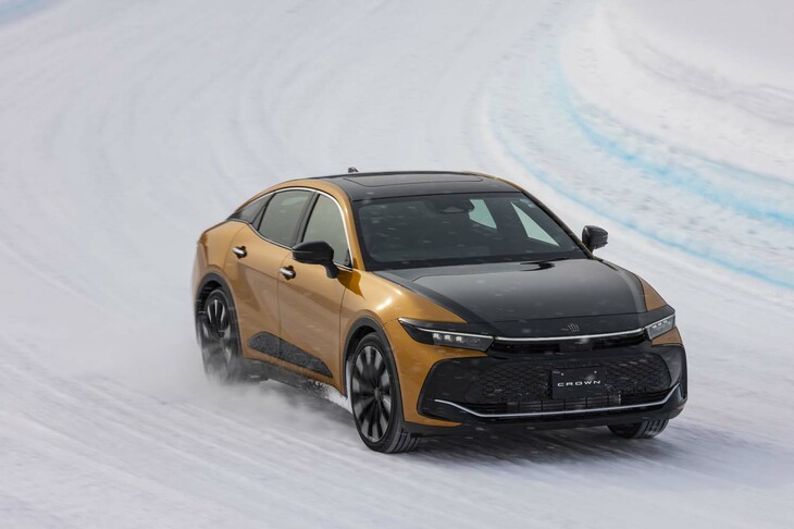 ゲレンデで出くわす「クラウン クロスオーバー」は侮らないほうがいい。