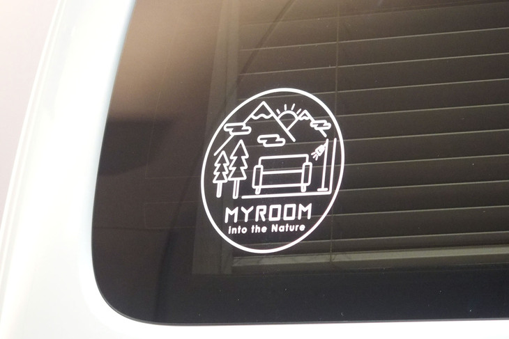 キャラバンMYROOMローンチエディション（「MYROOM」ステッカー）
