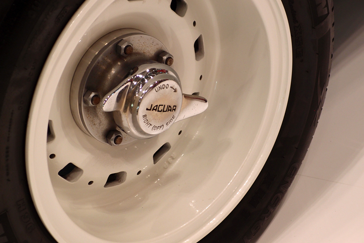 ジャガーEタイプ シリーズ3 チューニングロードスター（1973年）／オールドボーイ