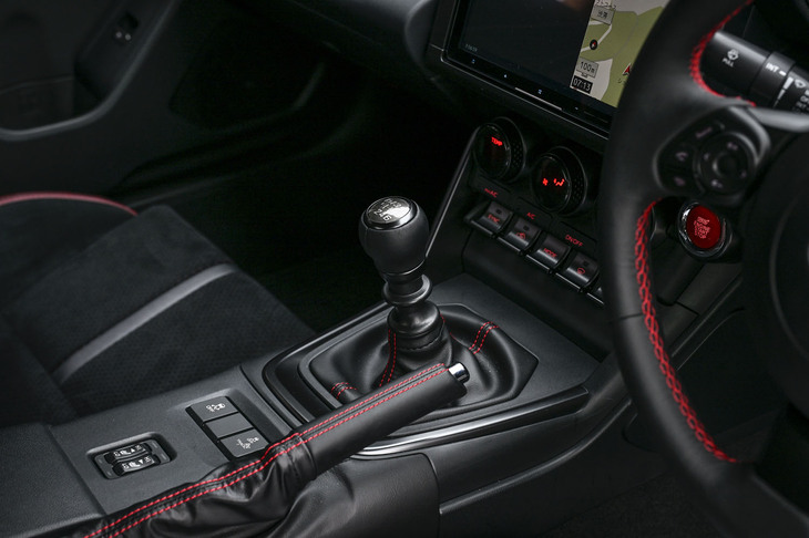 スバルBRZ STI Sport（センターコンソール）