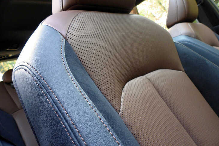 スバル・フォレスター プレミアムS：HEV EX（フロントシート）