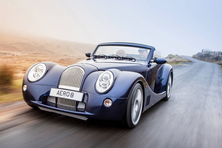 「エアロ8」は2000年のジュネーブショーで発表された。