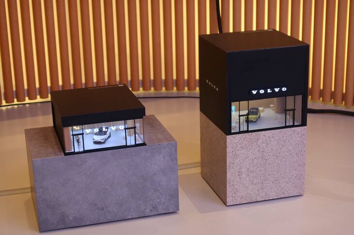 「ボルボEX30」の発表会で展示された、同モデルのミニチュア。