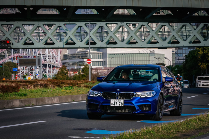 初代「M5」の誕生は1984年。新型は6代目にあたる。