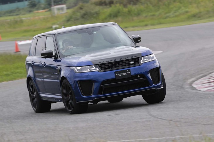 ランドローバー・レンジローバー スポーツSVR
	ボディーサイズ：全長×全幅×全高＝4880×1985×1800mm／ホイールベース：2920mm／車重：2450kg／駆動方式：4WD／エンジン：5リッターV8 DOHC 32バルブ スーパーチャージャー付き／トランスミッション：8段AT／最高出力：575PS（423kW）/6500rpm／最大トルク：700N・m（71.4kgf・m）/3500-5000rpm／タイヤ：（前）295/40R22 （後）295/40R22／価格：1723万円