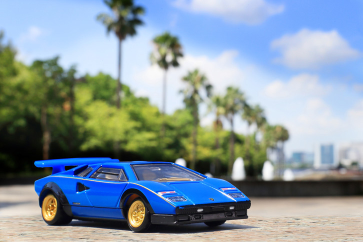 スーパーカーの収集に加え、モータースポーツにも興味を持っていたウォルター・ウルフ。1976年には自身の名を冠するチームでF1に参戦している。（写真＝荒川正幸）