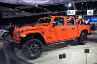 アメリカ勢最大の目玉となったのがこちら。「ジープ・ラングラー」をベースとしたピックアップトラック「グラディエーター」だ。