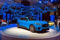 展示車両に宿る“建前”と“本音”　ロサンゼルスショーの会場からアメリカの今を読み解く