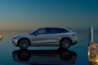 エントリーグレード「EQS450 4MATIC SUV」。ボディーサイズは全長×全幅×全高＝5130×2035×1725mm、ホイールベースは3210mm。