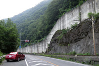 彩甲斐街道（国道140号線）にて、長瀞町と寄居町の境を寄居側から撮影。