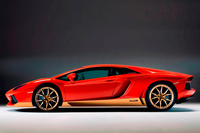 “むかしのイメージ”といえば、ランボルギーニも名車「ミウラ」をモチーフにした限定車「アヴェンタドール ミウラ オマージュ」を2016年にリリースしている。商業的には大成功で、発売時には完売状態だった。