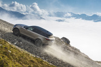 「ファーストエディション」にはテレインレスポンス2オートが標準で備わる。