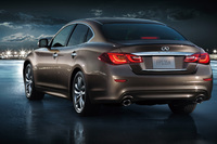 「日産フーガ」