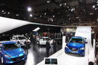 「東2ホール」にあるマツダブース。