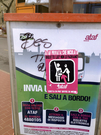 【写真10】フィレンツェ交通営団の民営化に反対するステッカー。