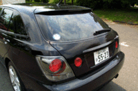 写真をクリックするとリヤゲイトが開く様が見られます。