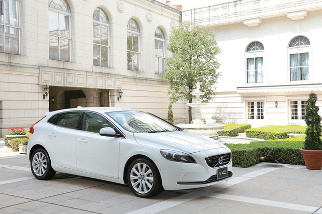 女性目線で仕立てた特別なボルボV40発売 【ニュース】 - webCG