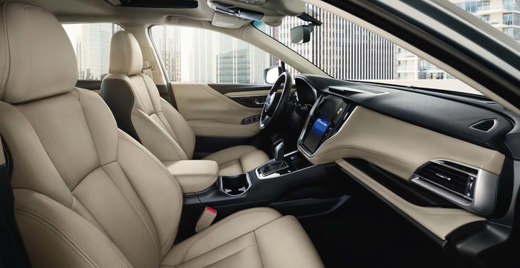 スバル・レガシィ（フロントシート）