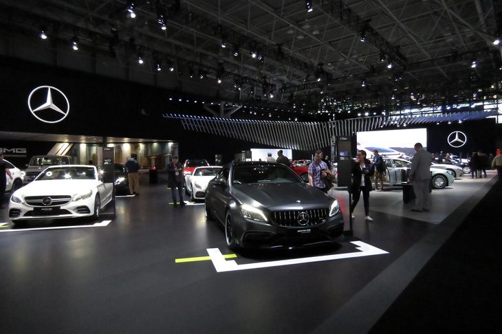 メルセデス・ベンツブースの様子。