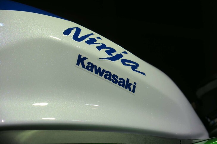 カワサキ・ニンジャZX4-RR 40thアニバーサリーエディション