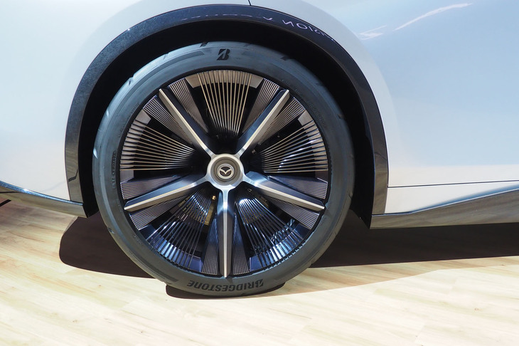 マツダ・ビジョンXクーペ