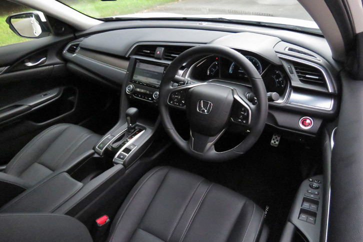 ホンダ・シビックセダン（インテリア）