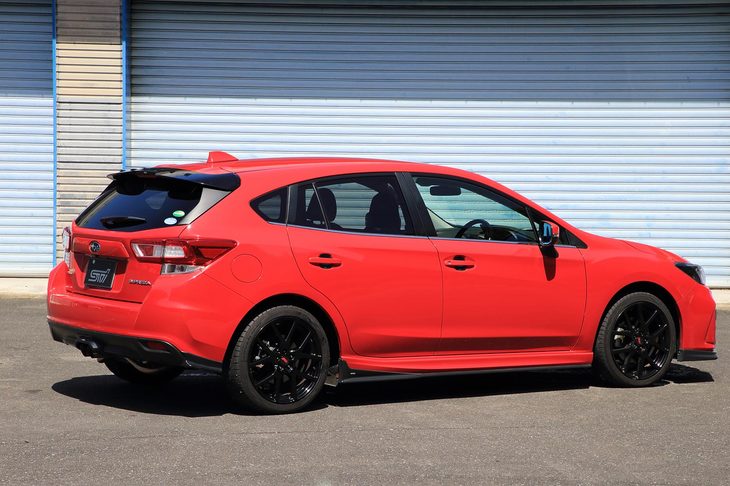 空力パーツについては、「車体に空気を引き付ける」「巻き込まないよう後方に飛ばす」と、部位ごとにメリハリをつけて開発。車体がふわふわする感覚を抑え、ドライバーが疲れにくい走りを追求している。