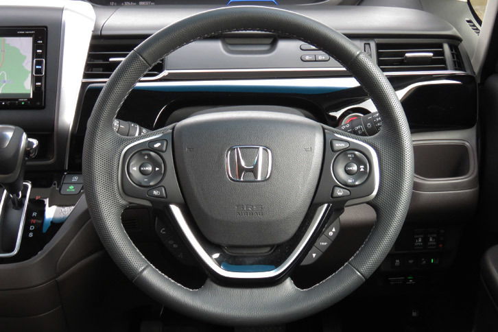 ホンダ・フリード モデューロX Honda SENSING（6人乗り）