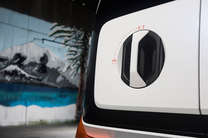 トヨタFT-4X（バックドア）