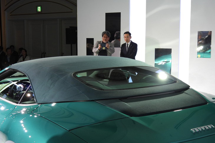 フェラーリ・アマルフィ スパイダー（ソフトトップ）