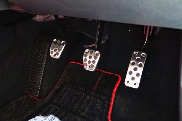 ホンダ・シビック タイプR（ABCペダル）