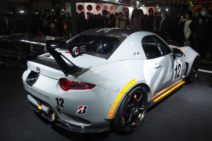 マツダ スピリット レーシング・ロードスターCNFコンセプト
