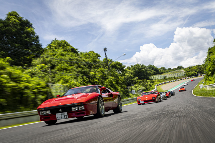 「フェラーリ・レーシング・デイズ2022」には、愛車を駆って全国から約1000人のフェラーリオーナーが集結。さまざまなプログラムを楽しんだ。