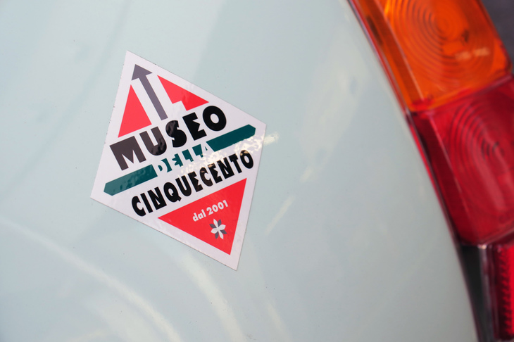 「500ev」はチンクエチェント博物館のプロデュースによって誕生したもの。同館が販売する2代目「500」、通称「フィアット500クラシケ」のいちバリエーションという位置づけである。