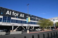 メイン会場となるTech EastのNorth Hallには、大きく「AI for All」の文字が躍っていた。
