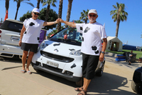 ローザンヌから1500kmかけてやってきたデュボワ夫妻は、牛柄の愛車で参加。