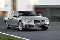 「S7スポーツバック」