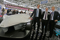 左からマイケル・ロビンソン、ダヴィデ・ピッツォルノ、クリス・バングルの各氏。