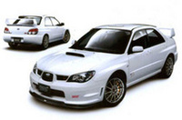 【写真上】「インプレッサ WR-Limited 2005」【写真下】「インプレッサSTI spec C TYPE RA 2005」